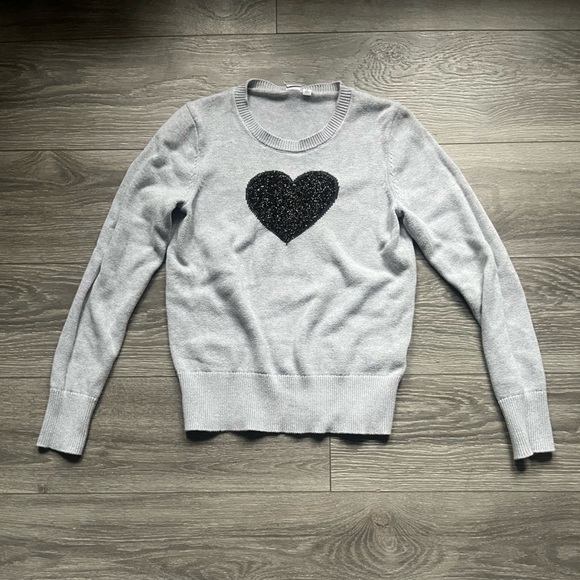 GAP Sweaters - Gap Gray Cotton Long Sleeve Black Heart Lightweight Transitional Sweater Size S